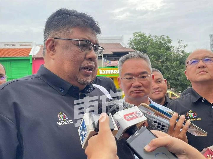 甲首長送上「農曆新年驚喜大禮」　宣布縮短無車區計劃至21小時