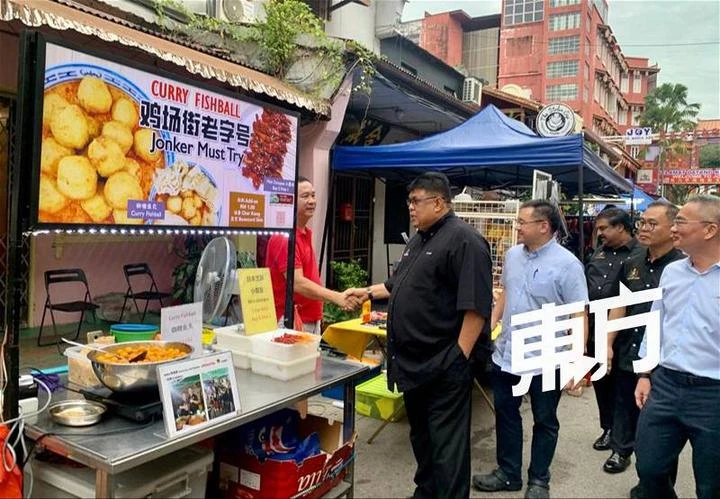 甲首長送上「農曆新年驚喜大禮」　宣布縮短無車區計劃至21小時