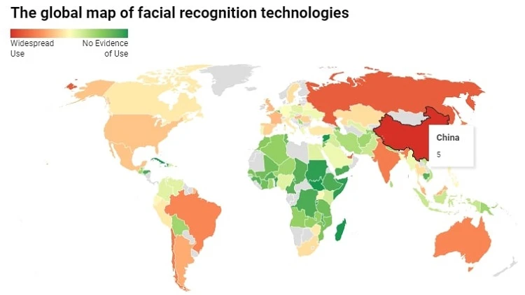 街上設置臉部識別電眼，政府說更安全但或會侵犯隱私，你認為呢？