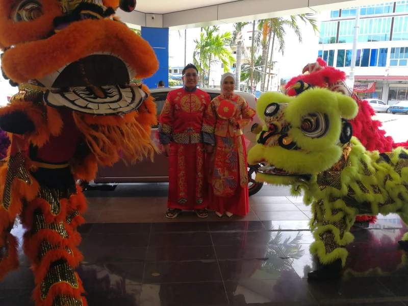 舞獅現身馬來族婚禮 展示多元家庭特色