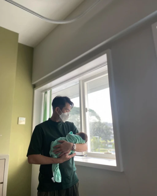 當新手媽媽「1周哭了3次」　關萃汶慶幸老公葉朝明是「好隊友」