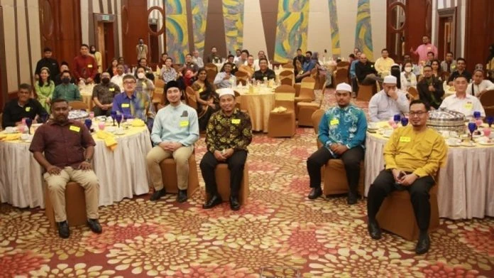 伊青團團結開齋宴　各族代表參與