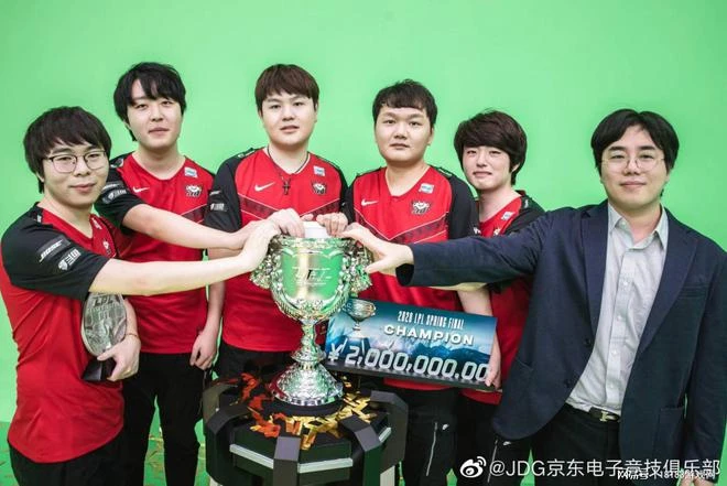 世有伯樂然後有千里馬 談談369與Homme的化學反應