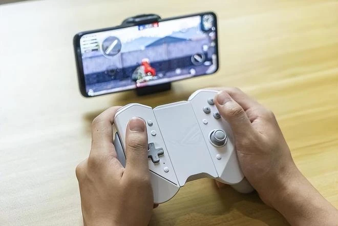 驍龍8+滿血輸出，硬核性能怪獸——騰訊ROG遊戲手機6 Pro評測