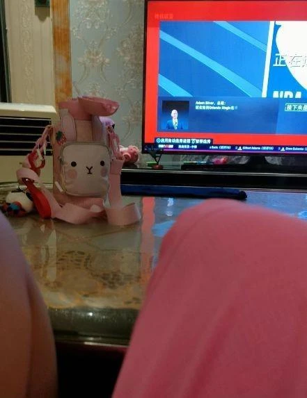 奔三的籃球少年與虛擬世界承載的籃球夢