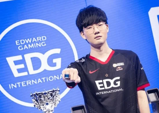 英雄聯盟S12主題曲MV彩蛋解析