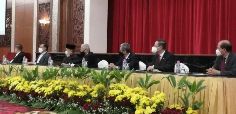 巫統不延長MOU  時評員：大選料在7月後