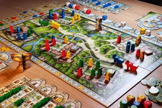 當經典卡牌與經典戰棋相遇《破月勇者》就誕生了