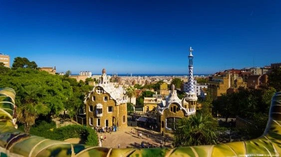 一群巴塞隆納遊戲人 正在進行一場6小時的生命之旅