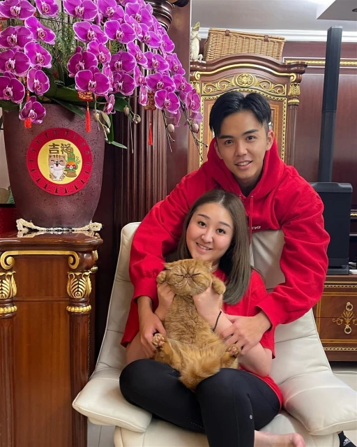 伍富橋娶富家女金飾多到嚇人！ 網民對準新娘評頭論足