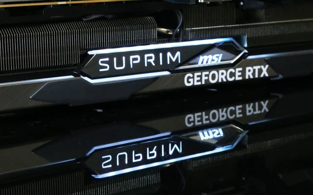 用料紮實散熱強勁的超旗艦 微星RTX 4090超龍評測