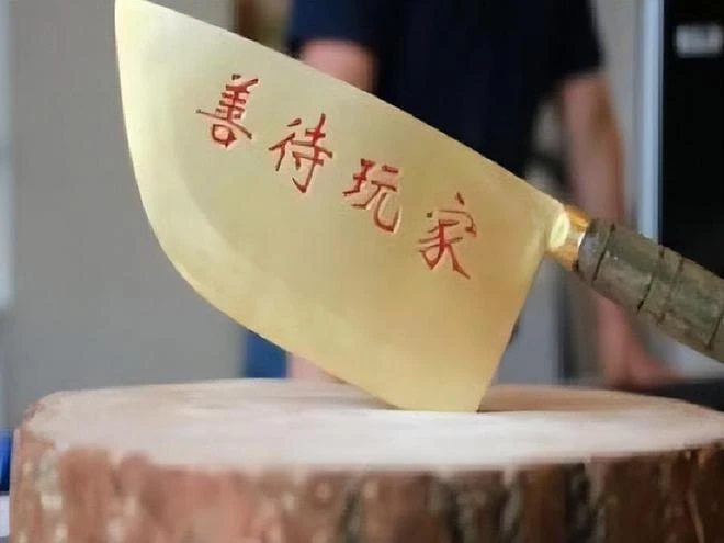 土豪主播搖身一變騙子，捲走玩家約30萬，電視台都來報道了