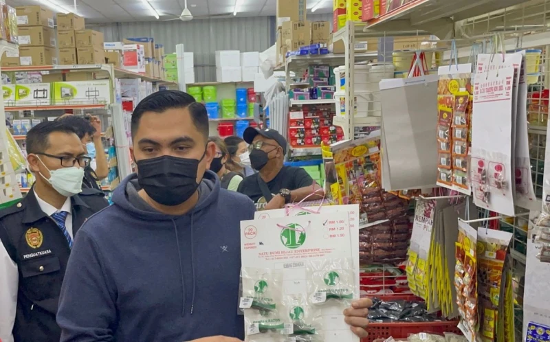 超市倉庫堆滿貓屎　甲衛生局下令關閉14天