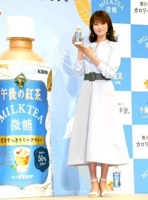 外出聚餐驚現筷子腳　深田恭子健康令人擔憂