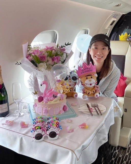 出動私人飛機為愛妻慶生　甄子丹告白：愛你一百萬年！