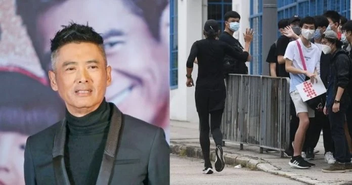 香港學生疫下應考英文科　周潤發跑步經過向考生揮手打氣