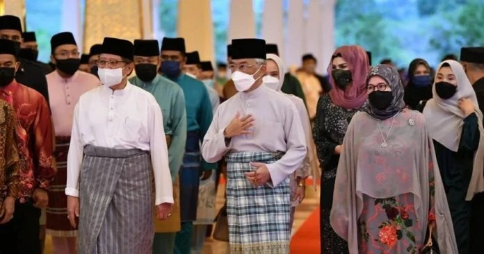 國家元首結束砂拉越之行