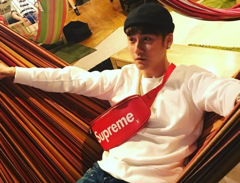 「家暴男」蔣勁夫自爆轉行送外賣　落魄收紙皮被抓包擺拍