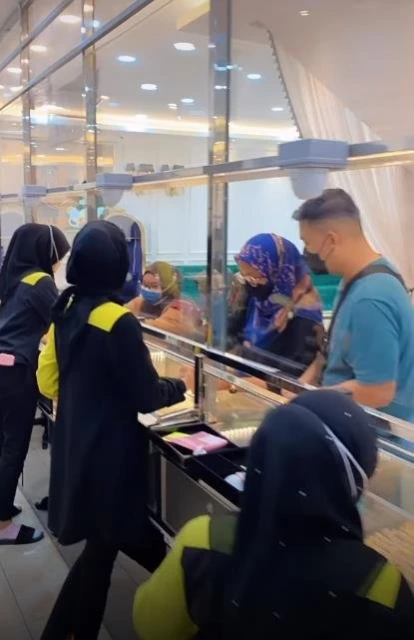 【公積金特別提款陸續發放】金飾家電率先感受買氣　預計生意額增長30％