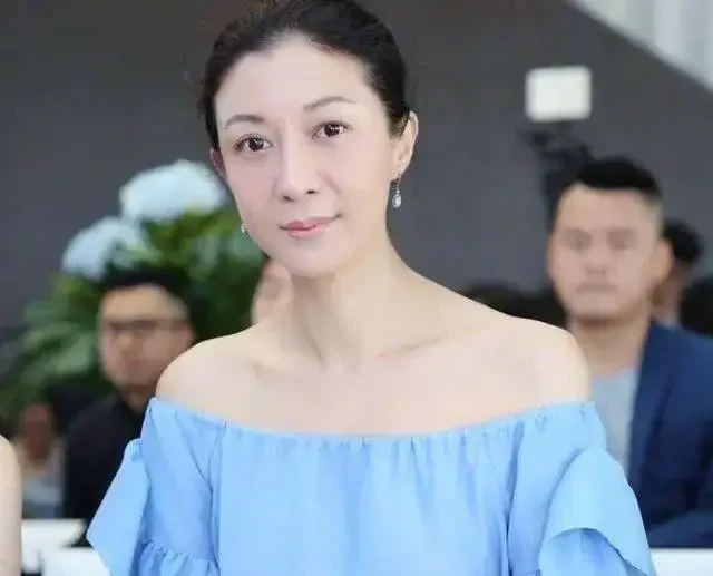 全素顏亮相爆近況　49歲吳綺莉狀態極好獲贊