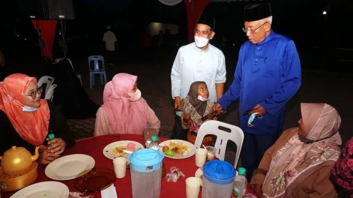 希盟要組「大帳篷」應對大選 巫統：非像「炸香蕉」一樣是易事