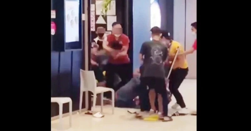 2手機店為爭搶顧客  商場大打出手7人被逮捕