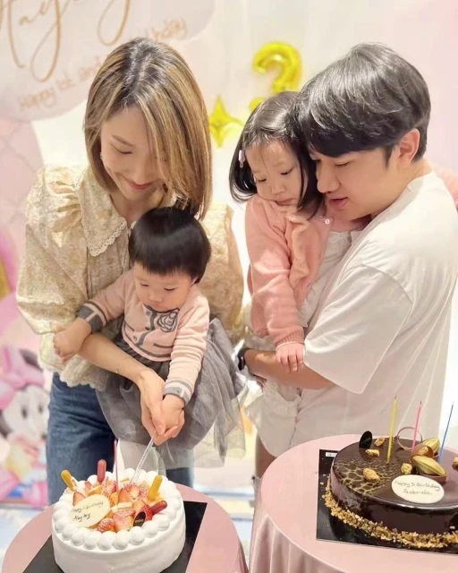 李亞男曬與2愛女合照　大女兒Gabby被贊又長高了