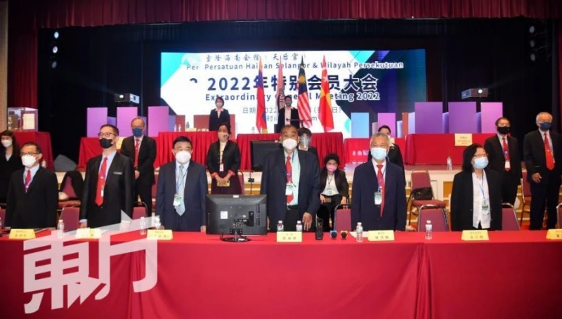 丁才榮脫口稱非團結隊理事「外人」　遭一眾雪隆海南會館會員喧譁反駁