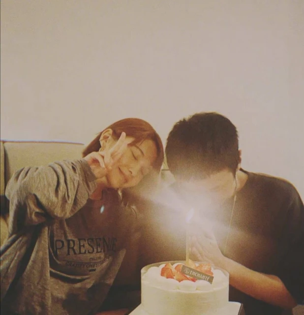 與老公李榮浩捐物資　楊丞琳變抗疫梗圖：轉發就陽呈零