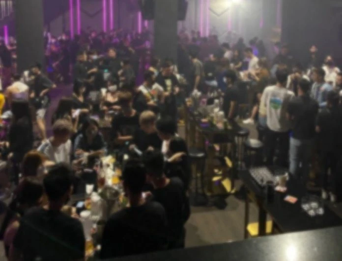 166男女夜店消遣違反SOP　1人遭警方逮捕