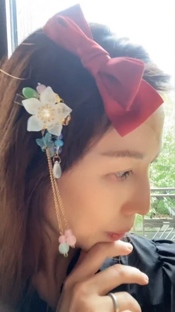 蔡少芬拍片展示女兒操刀「新造型」　網憂：怎麼瘦了好多