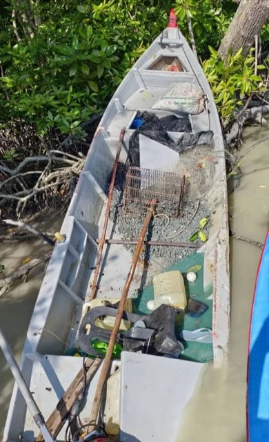 偷撈鮮蚶被發現　2賊棄船逃入紅樹林