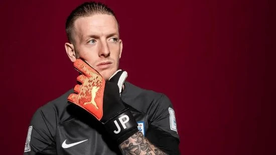 英格蘭門將把遊戲設備帶到世界盃 為了玩《堡壘之夜》