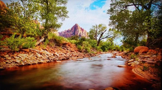 創維F24B40Q顯示器評測：既是生產力，又是藝術品