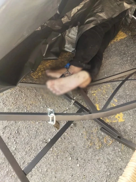 腳鎖鐵鏈男墜樓案死者確診　死者室友落網