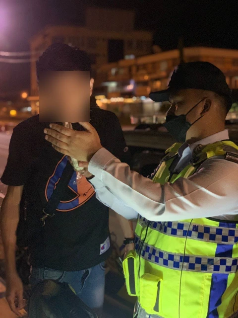 警方酒駕取締行動 7人酒精超標被扣查