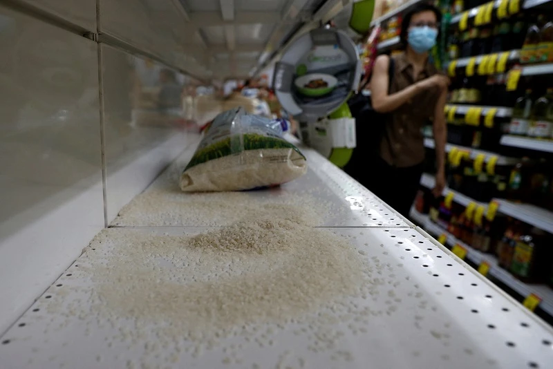 氣溫上升影響食品進口也不怕　新加坡能生產耐旱大米快熟面和牛奶