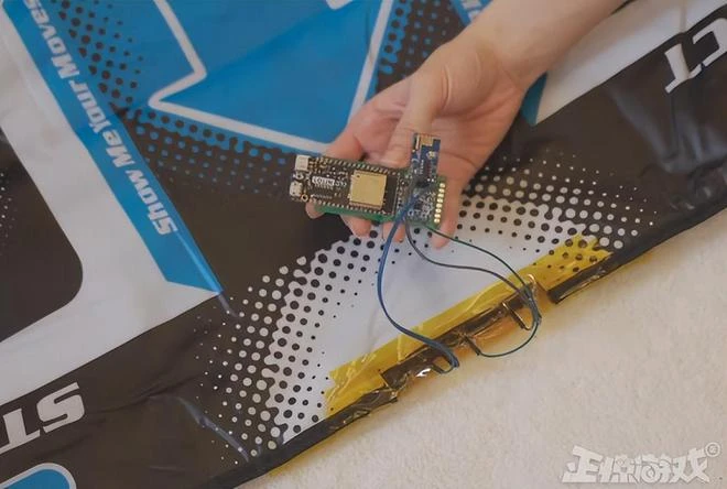 腦迴路也是絕！為了在遊戲里擼個樹，國外小哥硬是把家給拆了?