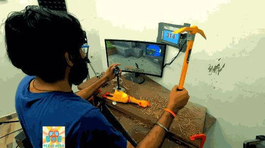 這才是元宇宙？國外小哥用真斧子在遊戲里砍樹，一局下來人痩一圈