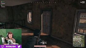 這才是元宇宙？國外小哥用真斧子在遊戲里砍樹，一局下來人痩一圈