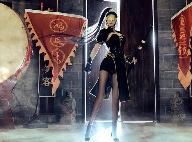 5千位女菩薩關注的蒙眼妞，到底有多美？老司機根本把持不住