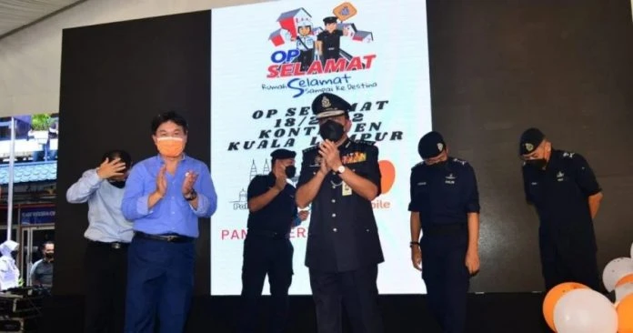 5月起放寬防疫措施 警鼓勵戶外戴口罩以阻斷傳播鏈