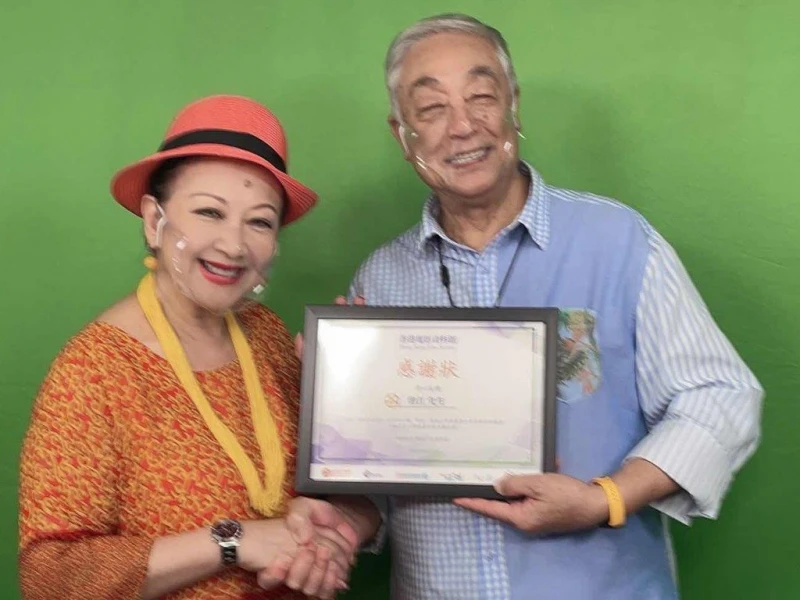 憶年少時獲對方教做功課　薛家燕接受不到曾江離世