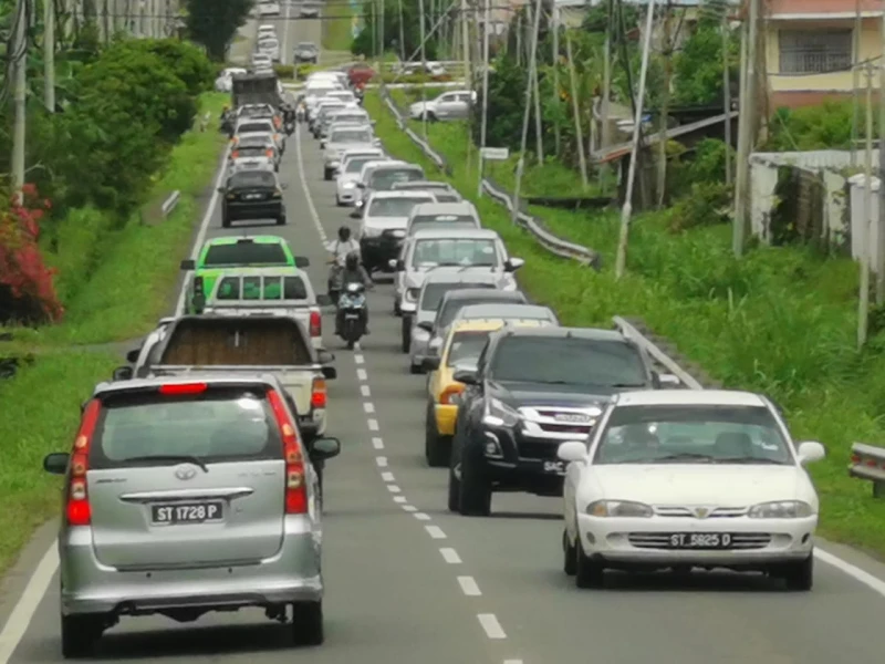斗湖主要路段 周五出現擁擠情況