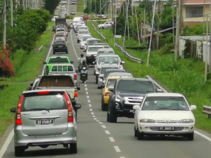 斗湖主要路段 周五出現擁擠情況