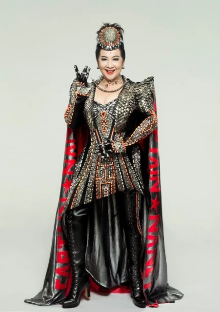 薛家燕玩元宇宙　化身Captain Nancy義賣戰衣拯救基層