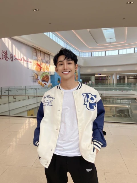 帶新單曲《RAYA》上《八八六十事》　龔建華回味主持生涯