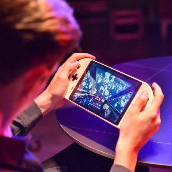 國產PC掌機OnexPlayer2超多使用場景：比NS還豐富！