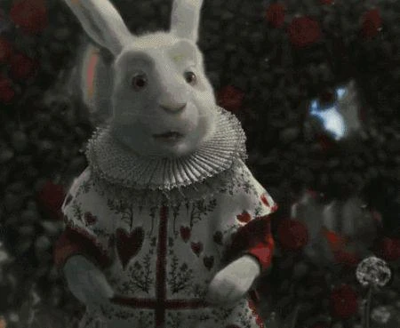 當《愛麗絲夢遊仙境》穿越進《魔域》，正式打響兔年狂歡第一炮！