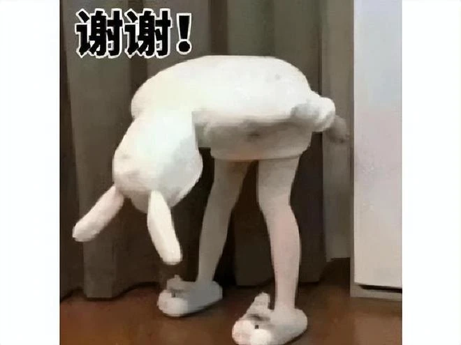 為玩遊戲走了四個小時，竟沒有一家網吧開門，最後只能求助小學生